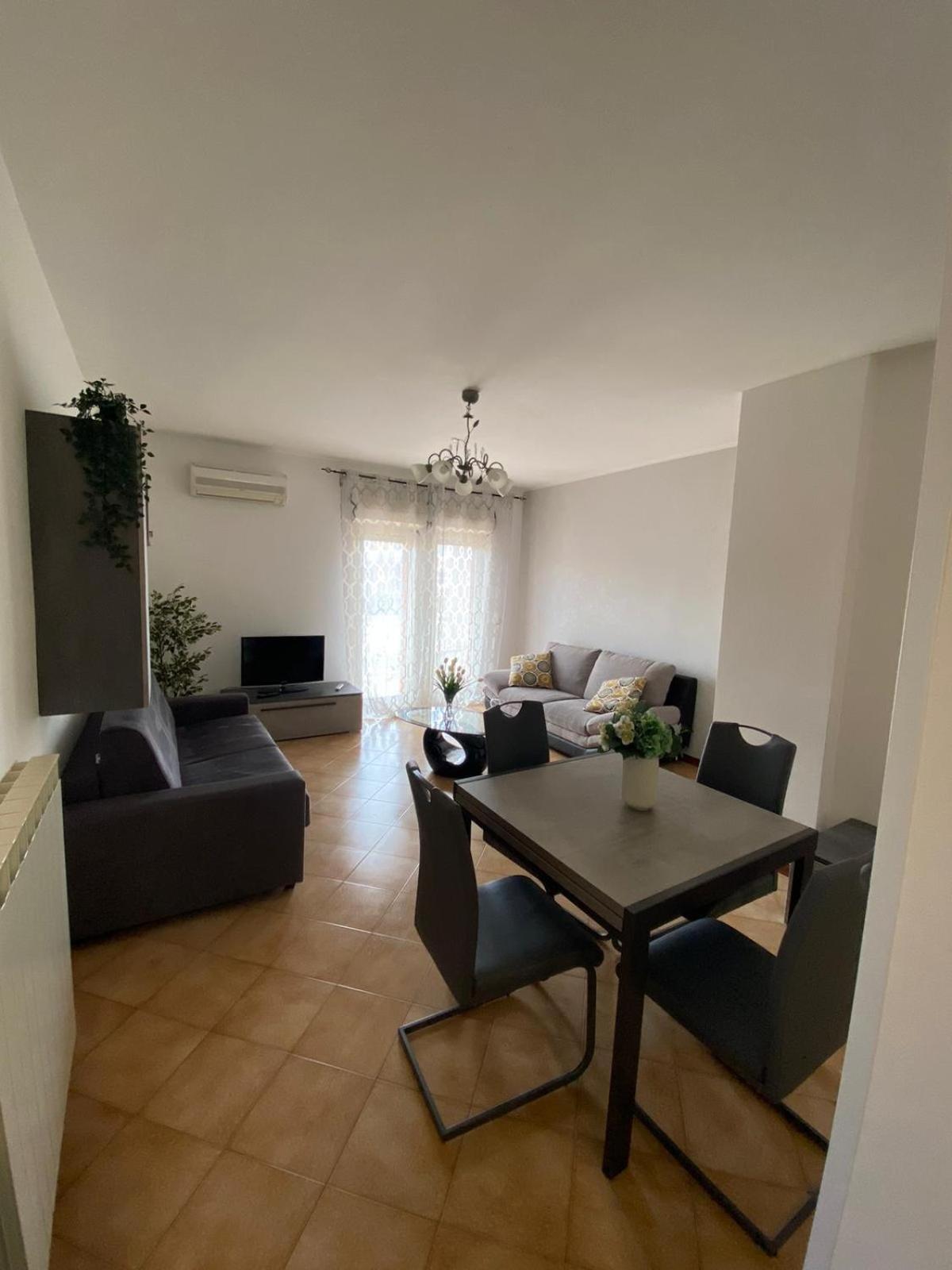 Il Tulipano Villa Civitavecchia Exteriör bild