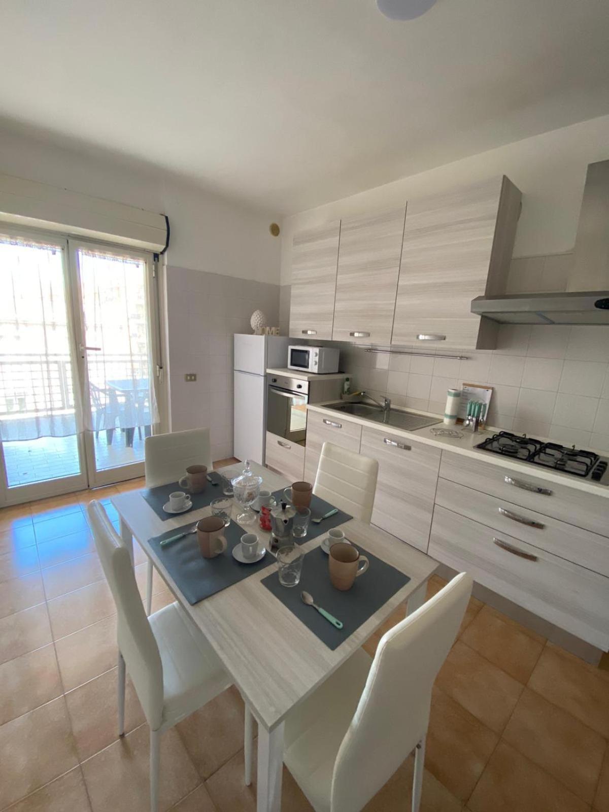 Il Tulipano Villa Civitavecchia Exteriör bild